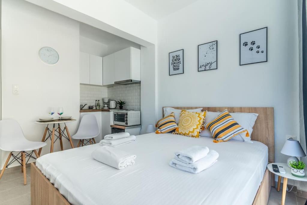 New Studio In The Heart Of City Center 이라클리온 외부 사진
