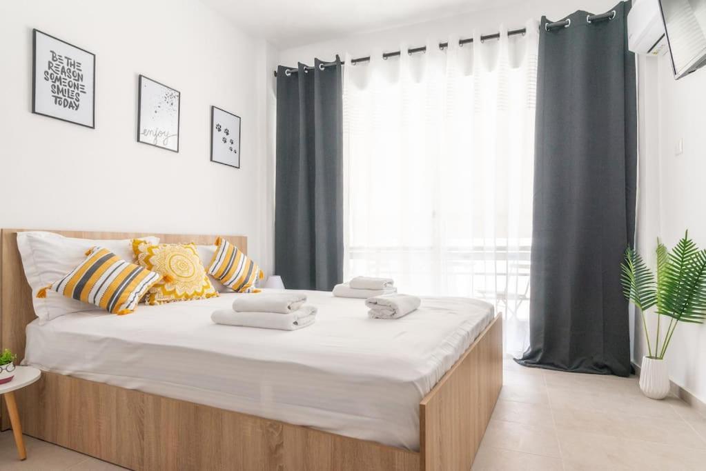 New Studio In The Heart Of City Center 이라클리온 외부 사진