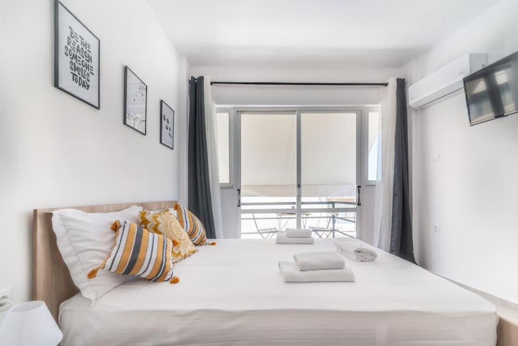 New Studio In The Heart Of City Center 이라클리온 외부 사진